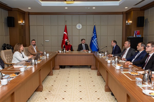 32673_mty0mdlkyj_1_1_600_x_400