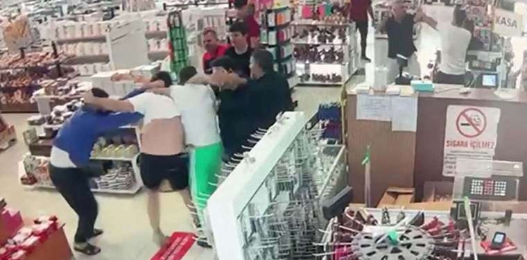 Dinlenme tesisinde ‘ücretsiz yemek’ kavgası: 6 yaralı