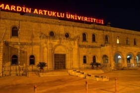 artuklu-universitesinde-usulsuz-gorevlendirilmeler-yapilmis-BMnxjBC4.jpg