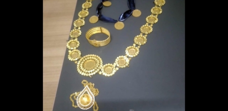 Düğün Takılarını Yolda Düşürdüler