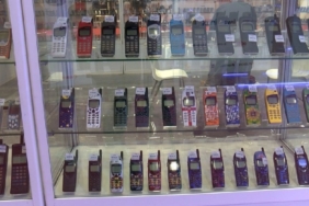 guinness-rekoru-kiran-telefon-koleksiyonu-mpXRFTgP.jpg
