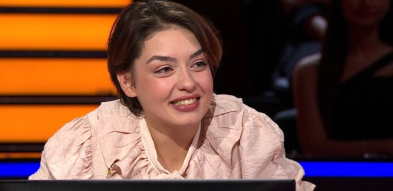 Kim Milyoner Olmak İster’deki Rabia Birsen’in Protez Kol Masrafını Bir İş İnsanı Üstlendi