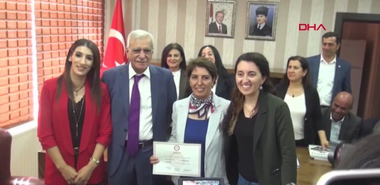 Ahmet Türk, Mardin Büyükşehir Belediye Başkanlığı adaylığından çekildi