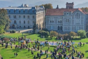 bogazici-universitesindeki-gorevinden-uzaklastirilan-akademisyen-tolga-sutlu-yargi-savasini-kazandi-Dg996FAT.jpg