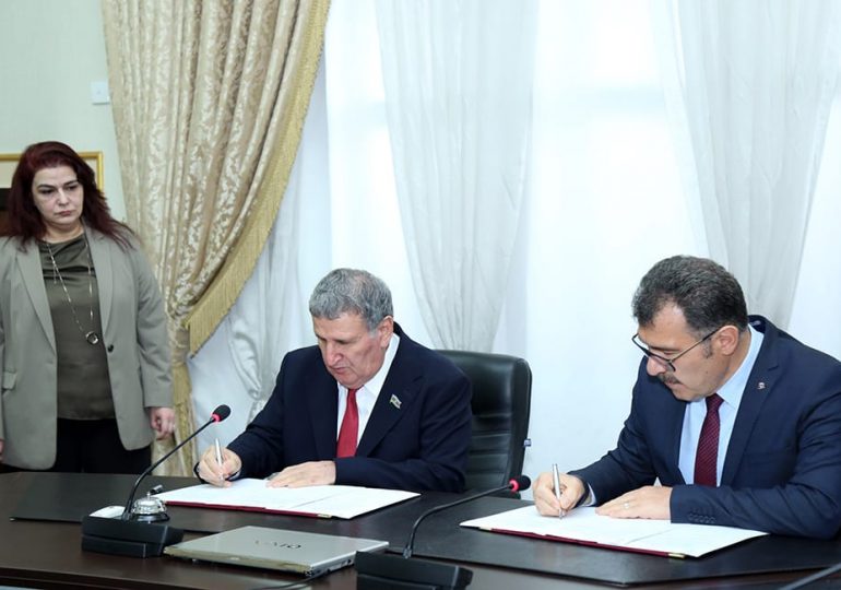 Azerbaycan ANAS ile TÜBİTAK arasında iş birliği anlaşması imzalandı