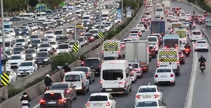 İstanbul’da bayram trafiği başladı! İşte son durum…