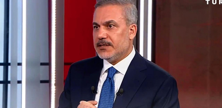 Bakan Hakan Fidan’dan Suriye rejimine kritik çağrı: Milyonlarca insanı geri getirip…