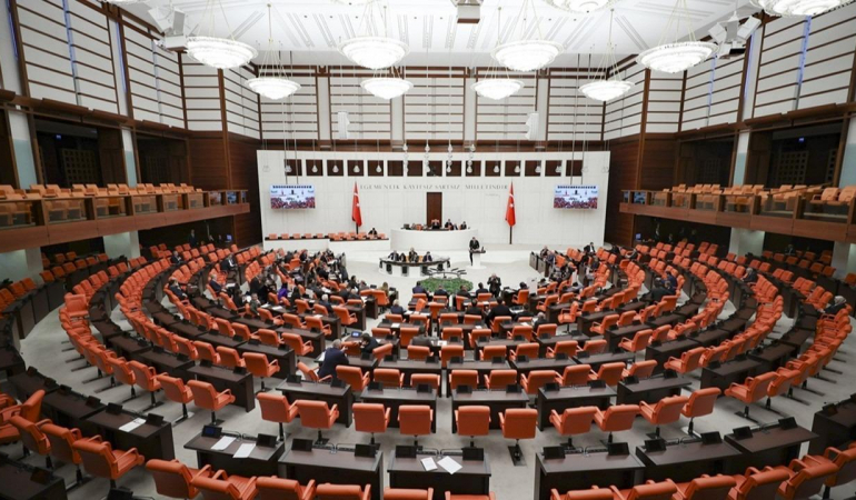 YSK güncelledi: İllerin vekil sayısı değişti