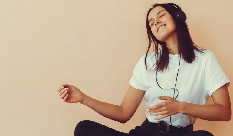 Türkiye dışında en çok dinlenen Türk sanatçıların şarkıları belli oldu