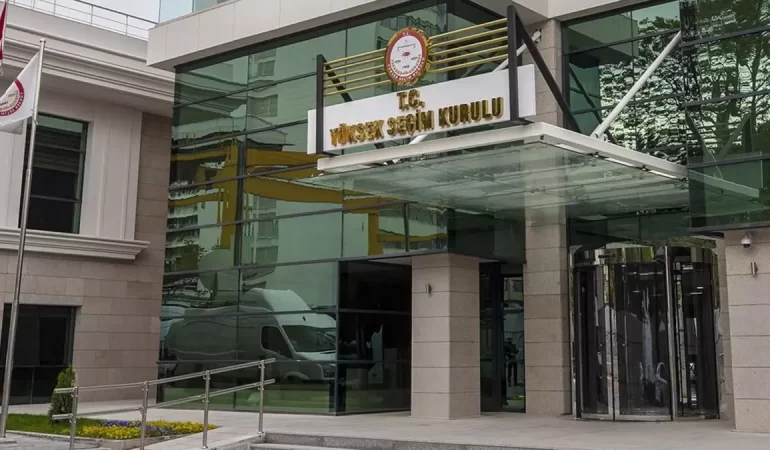 Kayyum kararları sonrası merak konusu oldu: YSK adaylıklarına nasıl onay verdi?