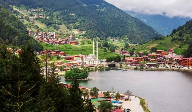 Uzungöl’de 63 İşletme Kapatıldı