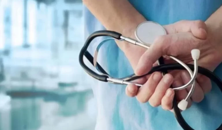 Yeni Yönetmelik: Sağlık Meslek Mensuplarına Serbest Meslek İmkanı