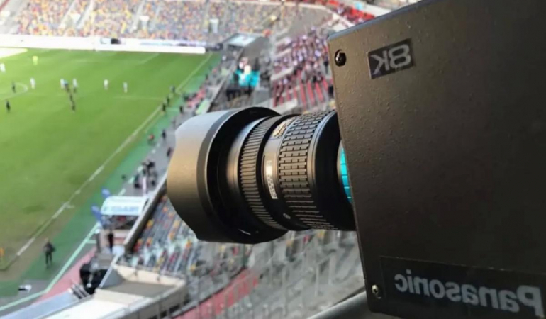 Futbolseverler müjde! Tam 4 maç şifresiz şifresiz kanalda