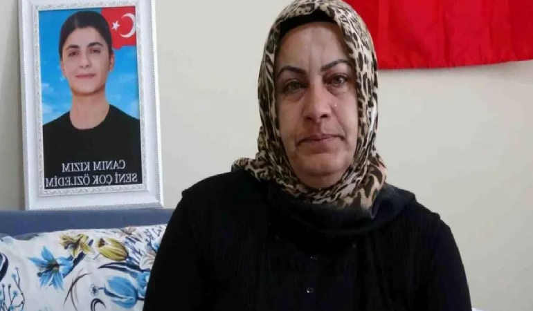 Evlatları PKK Tarafından Kaçırılan Vanlı Anne, Anneler Günü’nü Gözyaşıyla Geçirdi
