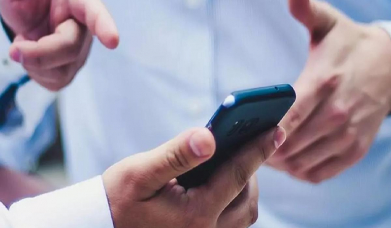 Güvenlik açığı olan 4 telefon ve 1 hoparlör toplatılıyor! İade hakkı var