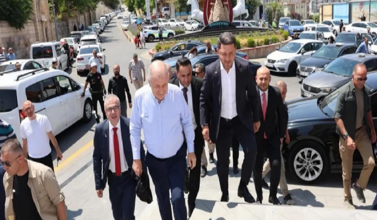 Ümit Özdağ’dan Rasim Arı’ya ziyaret