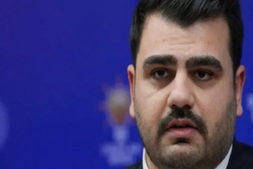 akpli-vekilden-kendi-mahallesine-erdogan-ayari-satafatli-dekorlarla-susleyip-altin-varakli-masalar-kirmizi-taht-koltuklar-arasinda-1KSHyKKD.jpg