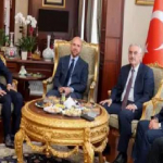 bilal-erdogan-bursa-valisinin-koltugunda-oturdu-9ucGYnF4.jpg