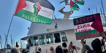 dunya-nefesini-tuttu-gazzeye-yaklasan-tarihi-filoyu-bekliyor-g2lwJsd2.jpg
