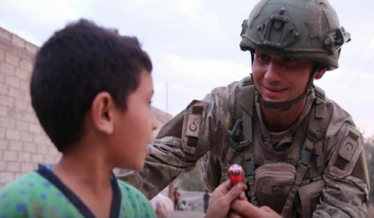 Köylü çocuklara su veren askerlere soruşturma açıldı