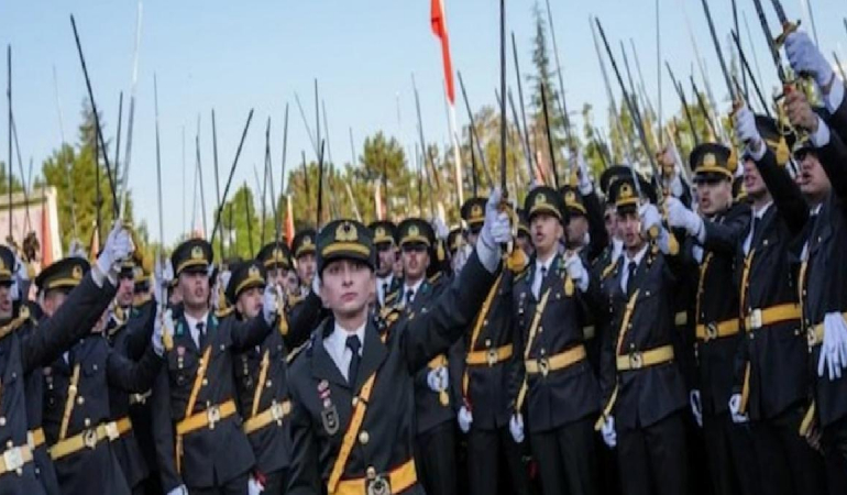 5 teğmenin haysiyet mücadelesi yeni başlıyor