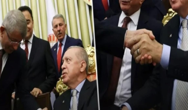 Davutoğlu canlı yayında Erdoğan’a göz kırptı