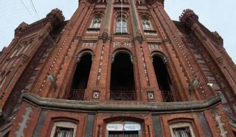 Fener Rum Okulu’nda düğüm çözülemedi