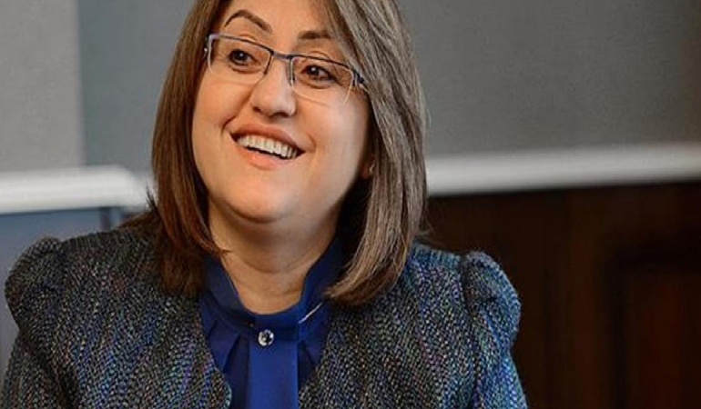 Vatandaş ekmek derdindeyken, AKP’li başkandan 7 milyonluk lüks tören