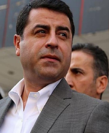 demirtas-isim-vermeden-bulent-arinca-tepki-gosterdi-yeni-kararini-acikladi-PGLmlHVa.jpg